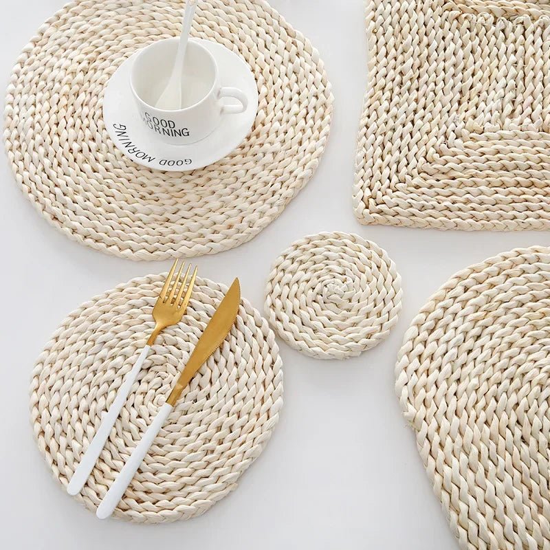 2 PCS Round Wicker Woven Placemats for Dining Table Natural Braided Rattan Tablemat Charger Plates for Holiday Kitchen TableMat - BELMA