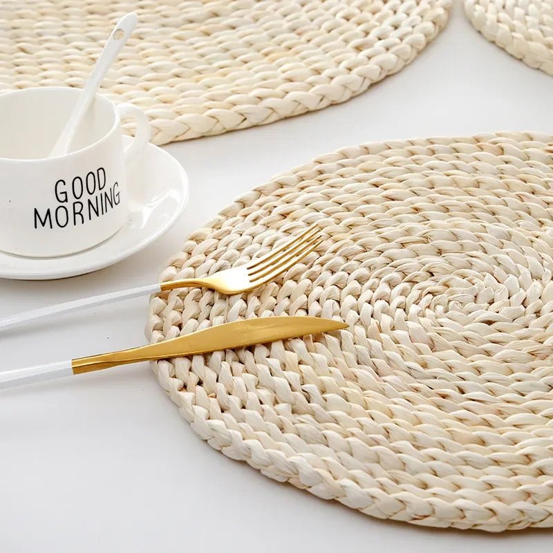 2 PCS Round Wicker Woven Placemats for Dining Table Natural Braided Rattan Tablemat Charger Plates for Holiday Kitchen TableMat - BELMA