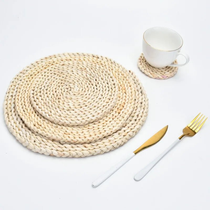 2 PCS Round Wicker Woven Placemats for Dining Table Natural Braided Rattan Tablemat Charger Plates for Holiday Kitchen TableMat - BELMA